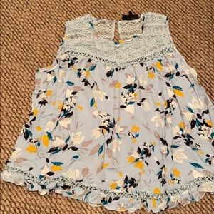 Cutesy sleeveless top